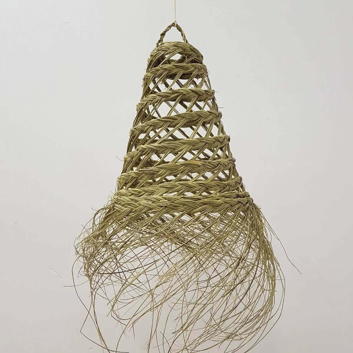 Handwoven Straw Pendant Light 17″ – Natural Fiber Lampshade with Fringe