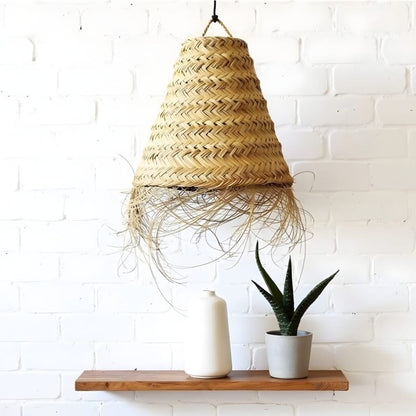 Handwoven Straw Pendant Light – Artisanal Natural Fiber Lamp Shade