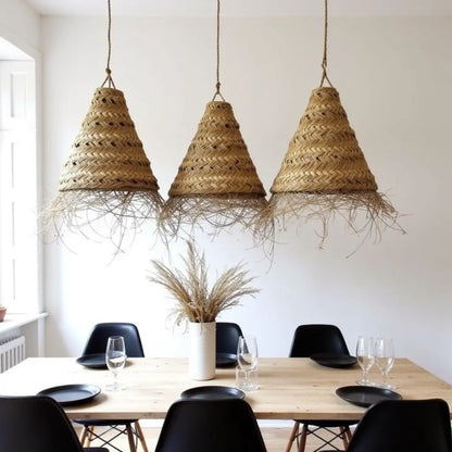 Handwoven Straw Pendant Light – Artisanal Natural Fiber Lamp Shade